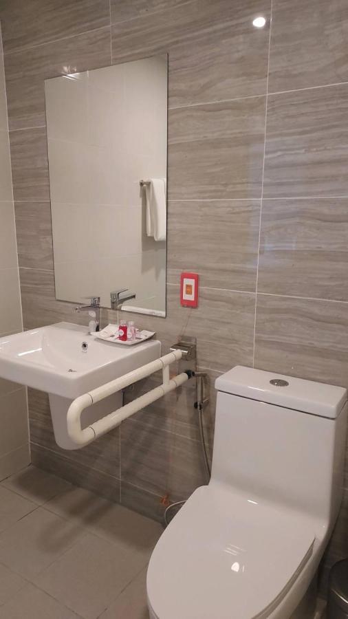 Wellness Stay & Hotel Sukhumvit 107 Bangkok Eksteriør bilde